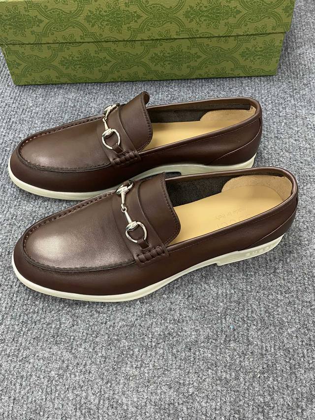 G家 顶级p: Size：39-44 男38.45.46订做 Gucci2024古奇男士最新新款休闲鞋！官网同步上市，绝对的奢华打造，鞋面:牛皮 磨砂牛皮，内里